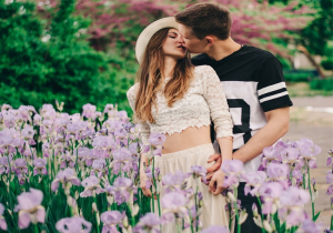 Οι ανοιξιάτικες ερωτικές προβλέψεις 2026 των 12 ζωδίων.