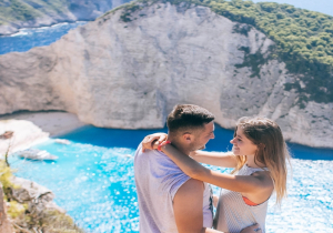 Τα 12 ζώδια και οι πρώτες του διακοπές.